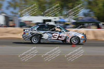 media/Oct-02-2022-24 Hours of Lemons (Sun) [[cb81b089e1]]/1020am (Front Straight)/